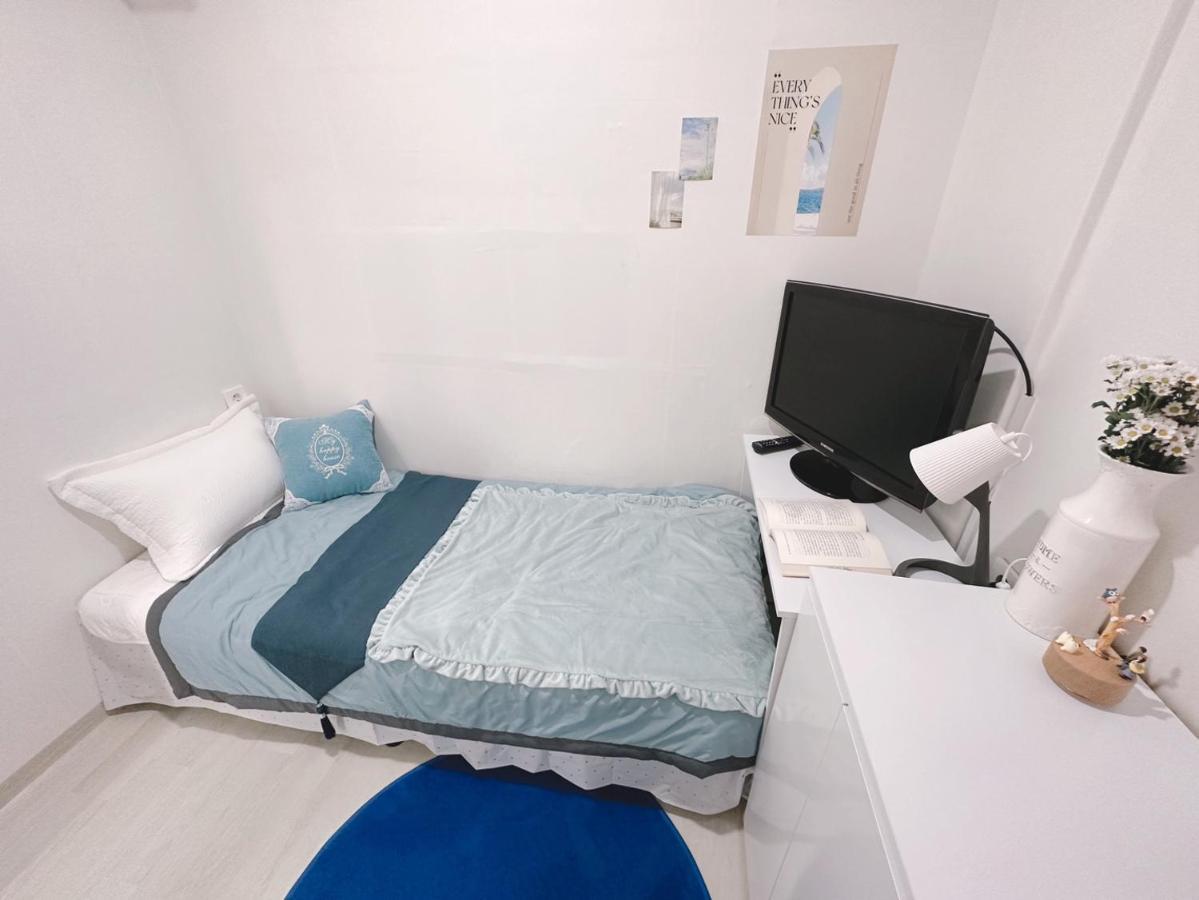The Bay Cube House Female Only Otel Guri Dış mekan fotoğraf