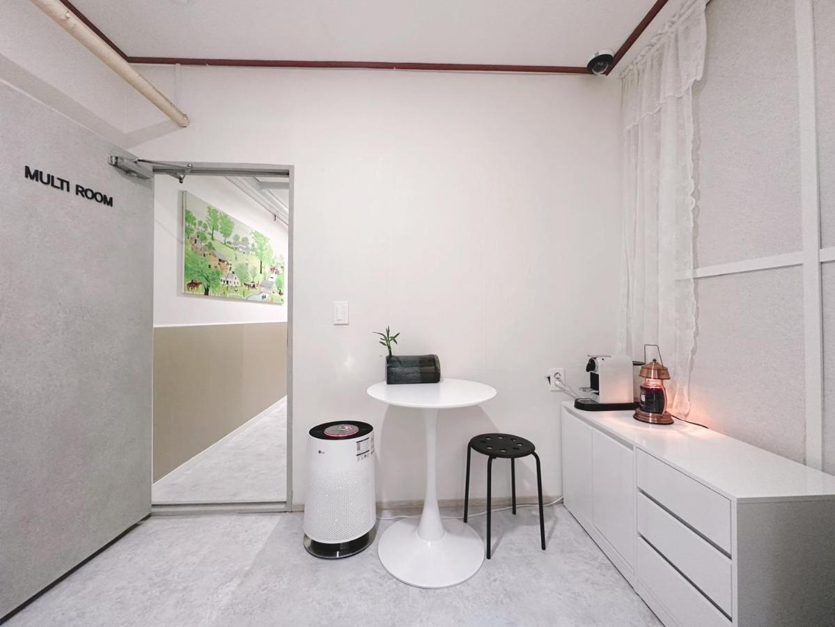 The Bay Cube House Female Only Otel Guri Dış mekan fotoğraf